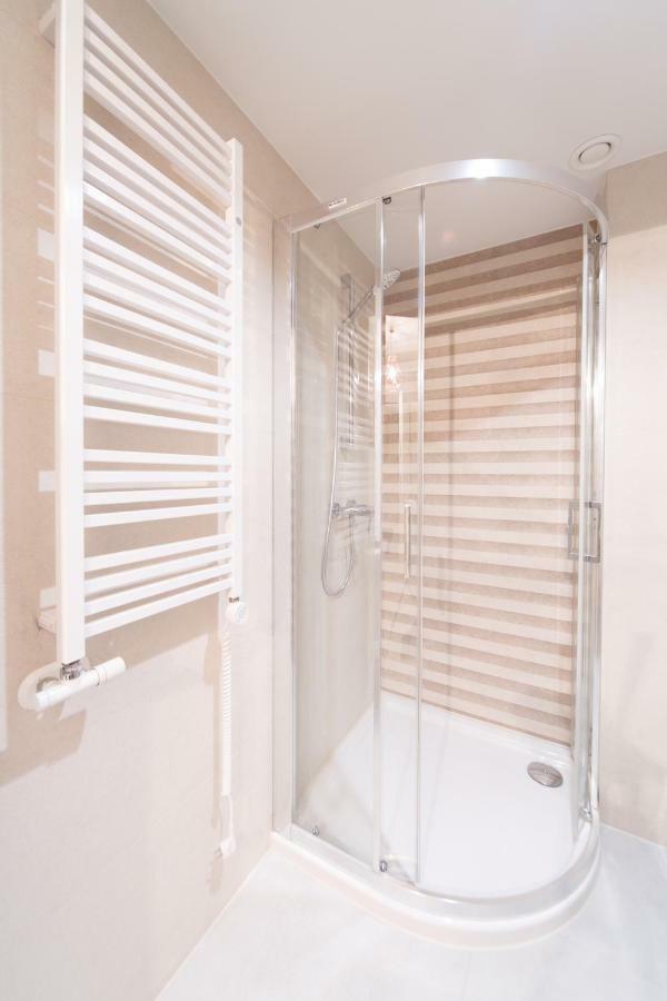 M6 Main Square Stylish One Bedroom 크라쿠프 외부 사진